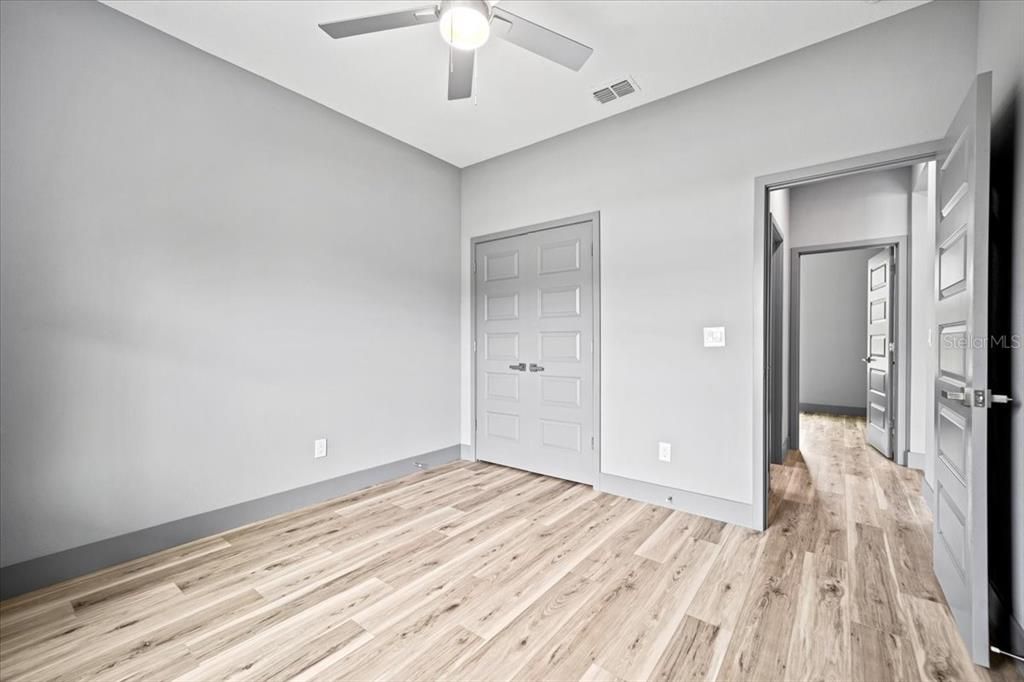 For Sale: $369,000 (3 beds, 2 baths, 1516 Square Feet)