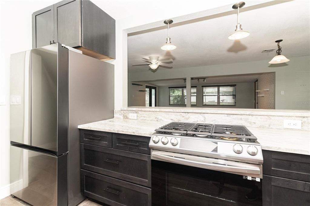 For Sale: $339,000 (3 beds, 2 baths, 1576 Square Feet)