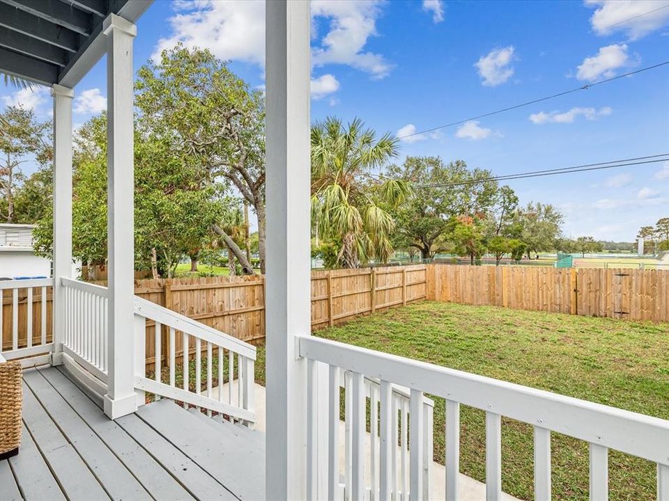 For Sale: $1,250,000 (3 beds, 2 baths, 2105 Square Feet)