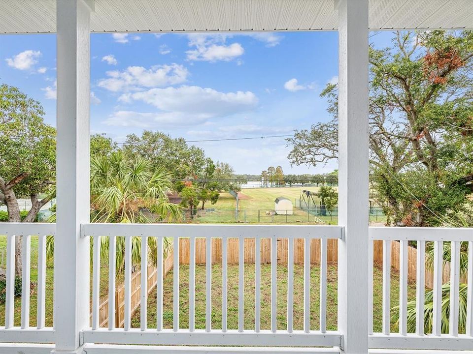 For Sale: $1,250,000 (3 beds, 2 baths, 2105 Square Feet)