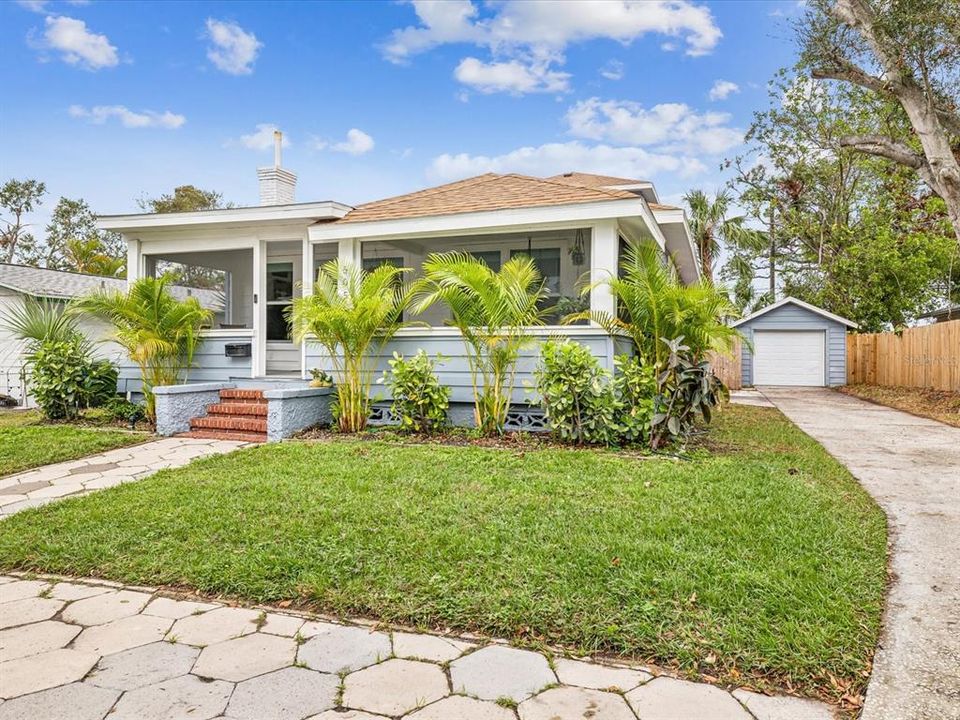 For Sale: $1,250,000 (3 beds, 2 baths, 2105 Square Feet)