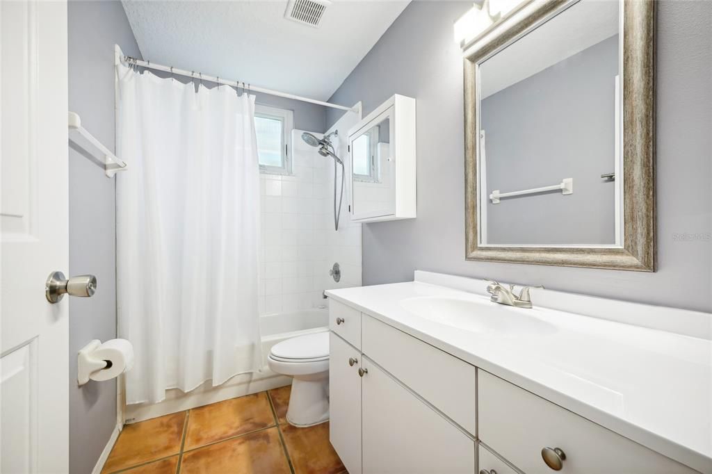 For Sale: $339,900 (3 beds, 2 baths, 1409 Square Feet)