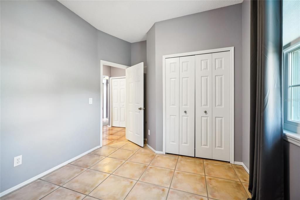 For Sale: $339,900 (3 beds, 2 baths, 1409 Square Feet)