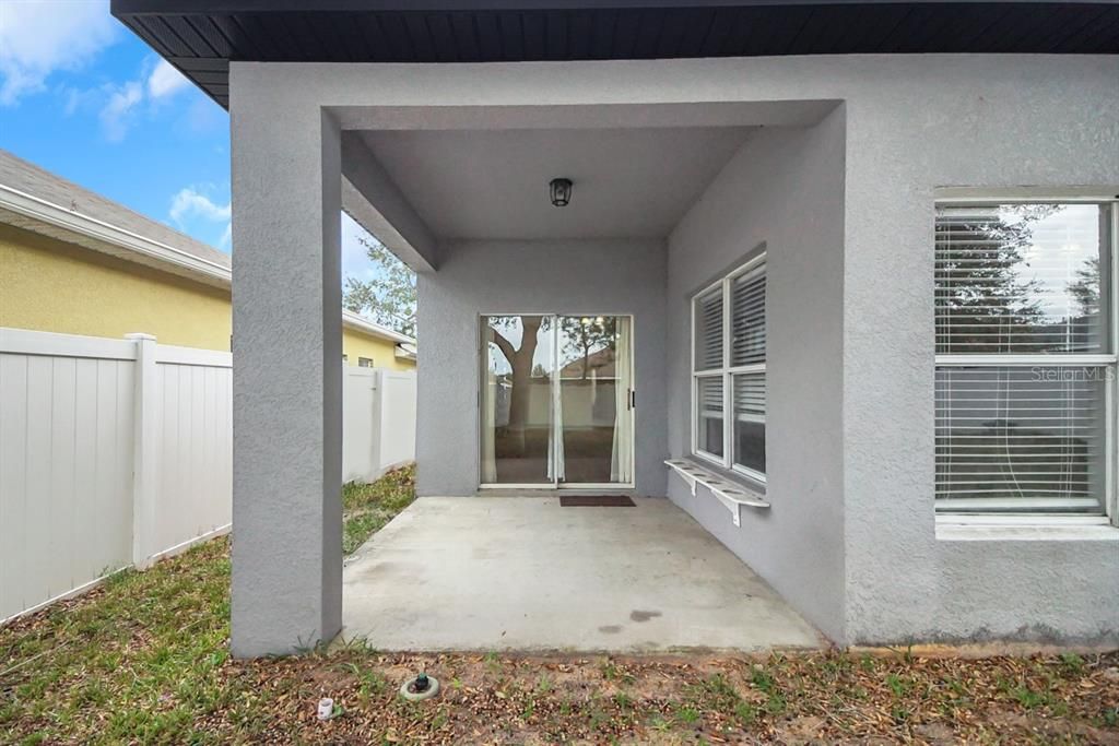 For Sale: $337,500 (3 beds, 2 baths, 1897 Square Feet)