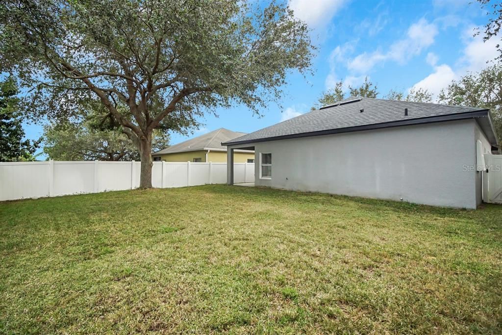 For Sale: $337,500 (3 beds, 2 baths, 1897 Square Feet)