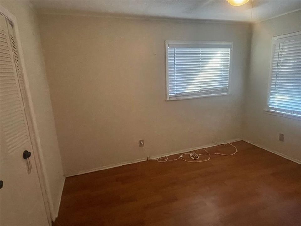 For Rent: $1,795 (2 beds, 1 baths, 868 Square Feet)