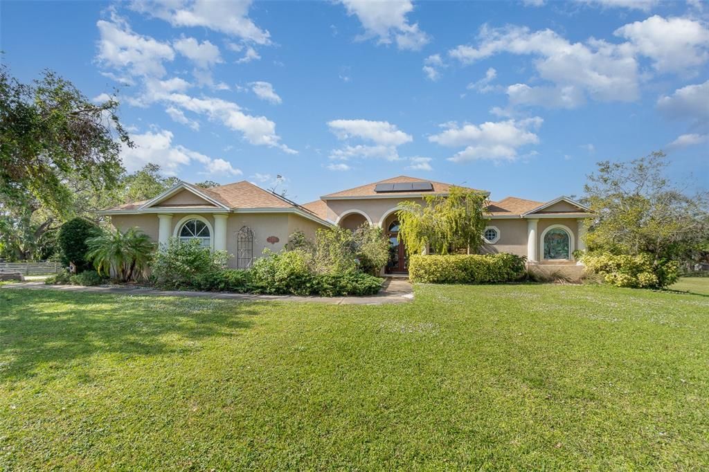 For Sale: $1,050,000 (3 beds, 3 baths, 3618 Square Feet)