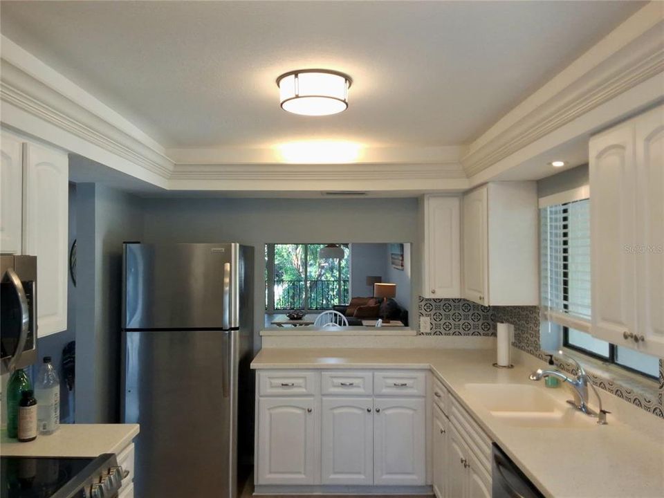 For Sale: $249,999 (2 beds, 2 baths, 1452 Square Feet)