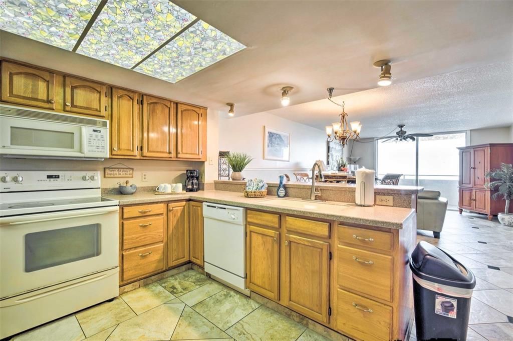 Gorgeous kitchen with everything you will need