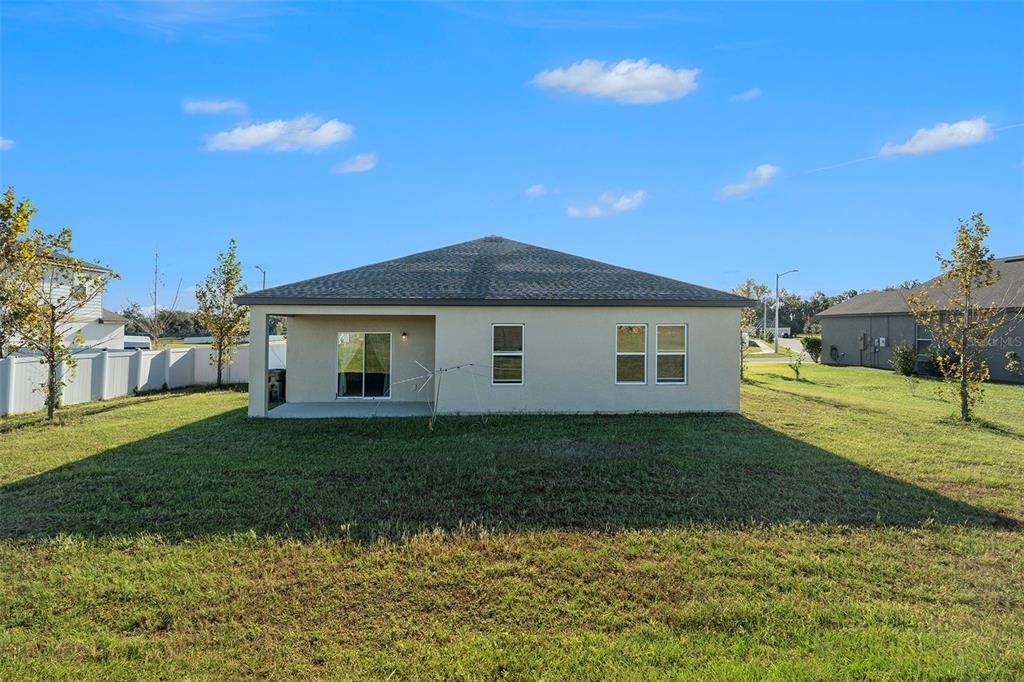 For Sale: $410,000 (3 beds, 2 baths, 1679 Square Feet)