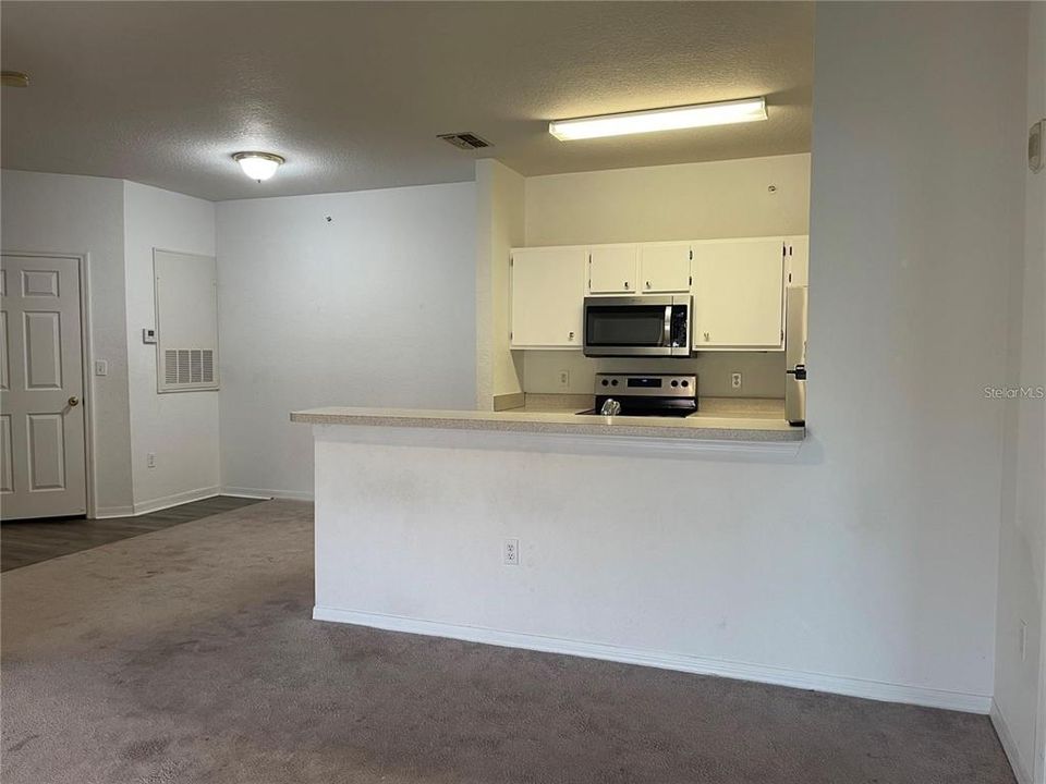 For Rent: $1,700 (2 beds, 2 baths, 1043 Square Feet)