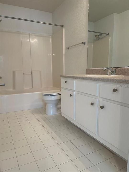 For Rent: $1,700 (2 beds, 2 baths, 1043 Square Feet)