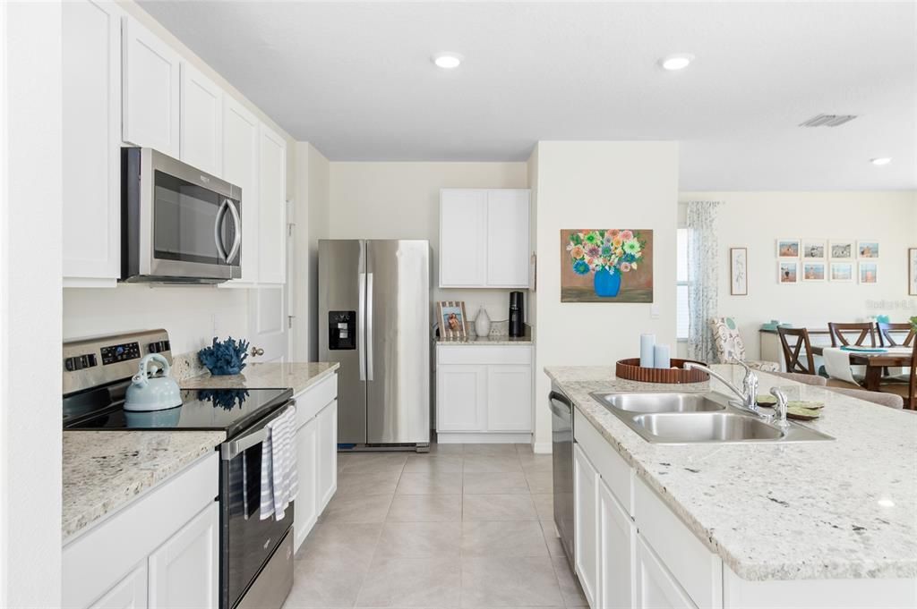 Active With Contract: $414,900 (4 beds, 2 baths, 2260 Square Feet)