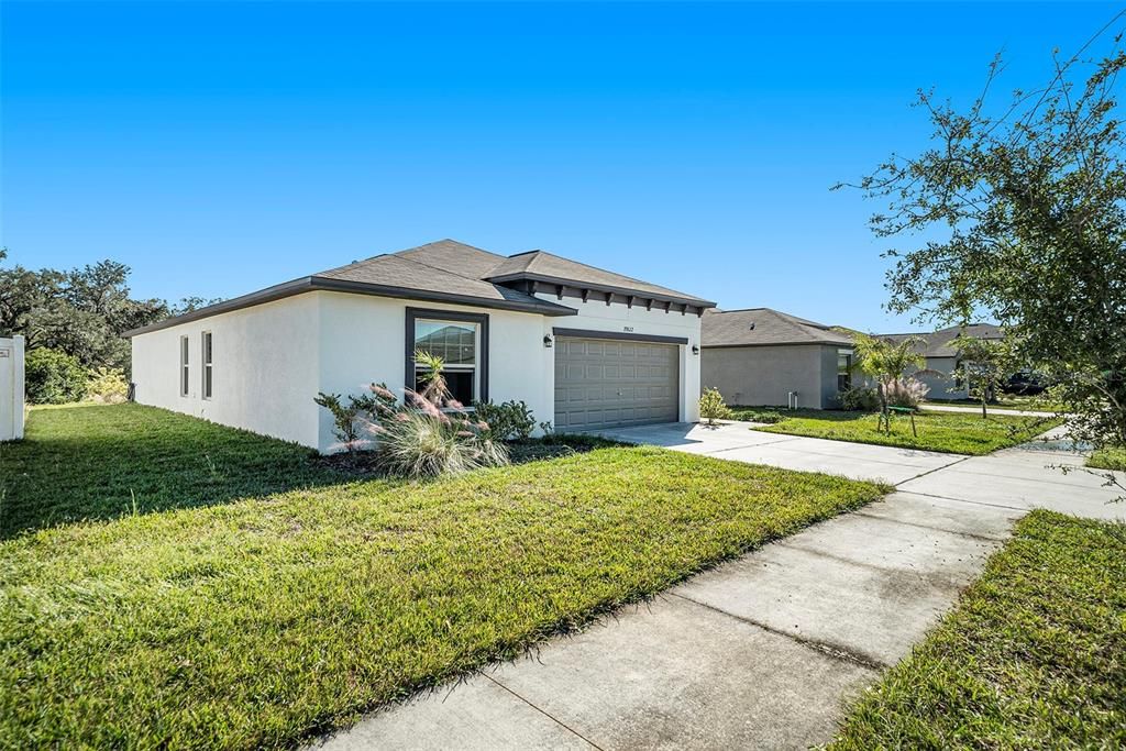 For Sale: $349,000 (4 beds, 2 baths, 1810 Square Feet)