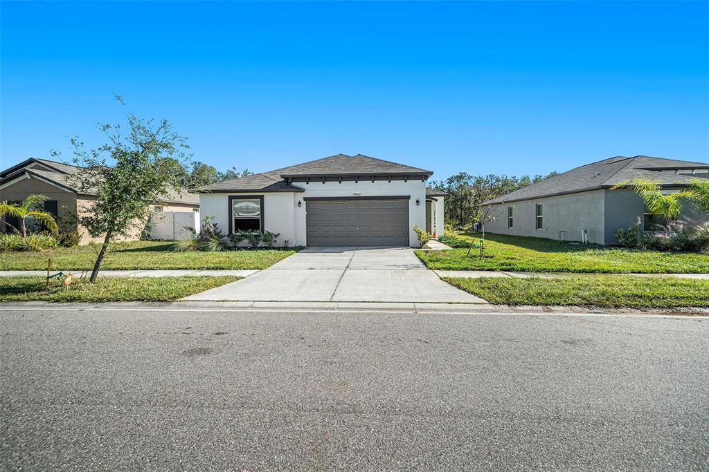 For Sale: $349,000 (4 beds, 2 baths, 1810 Square Feet)