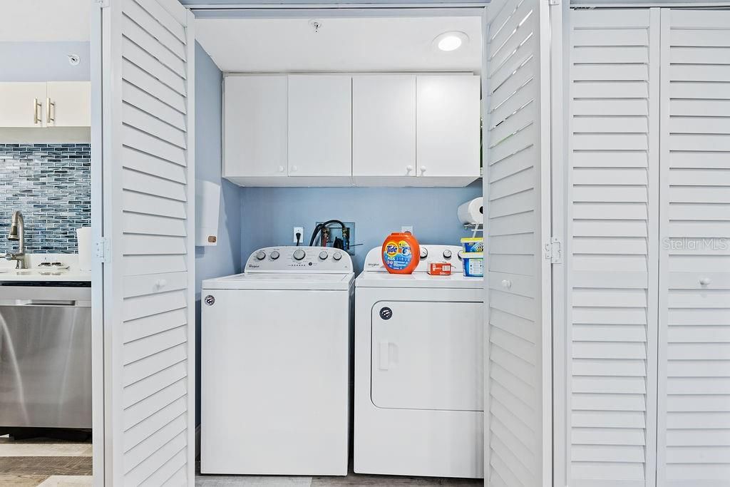 Washer/Dryer Closet