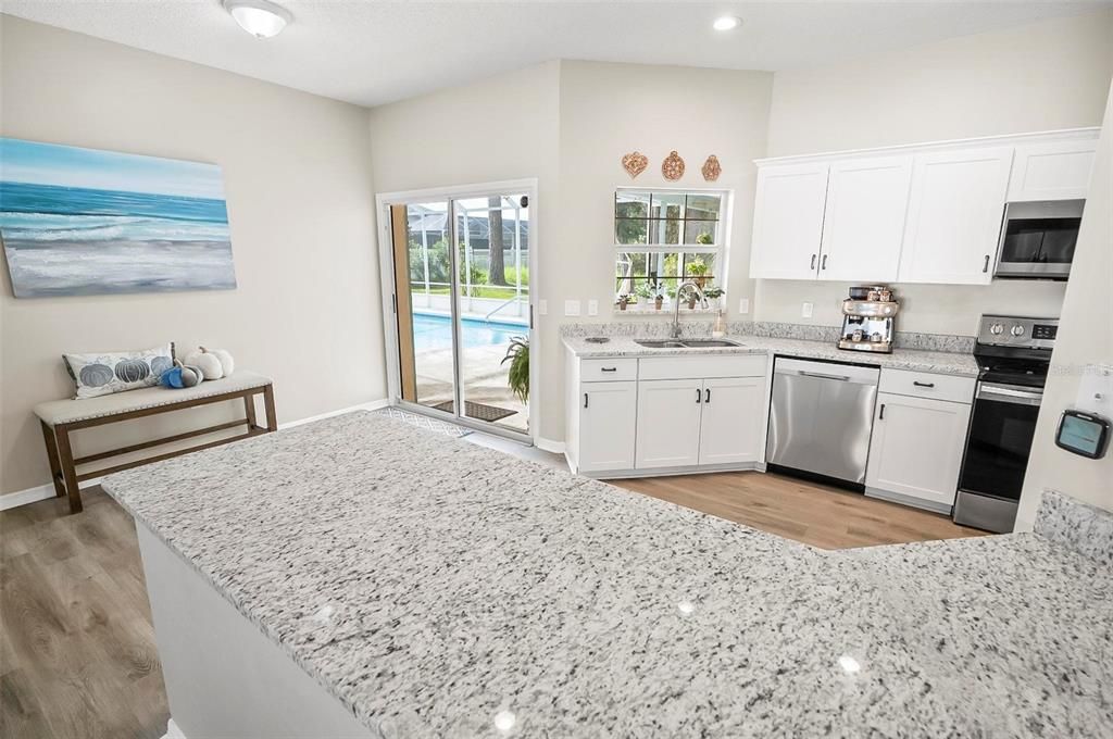 Kitchen & Breakfast Nook