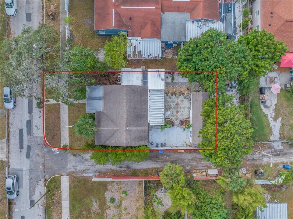 Overhead view of property & lot