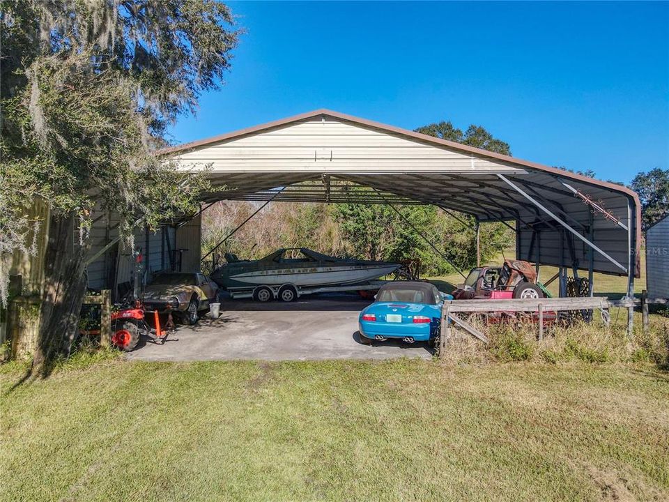 5 CAR CARPORT