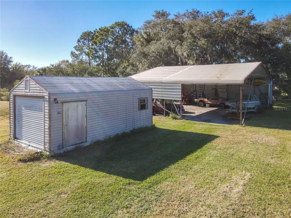 WORKSHOP/CARPORT