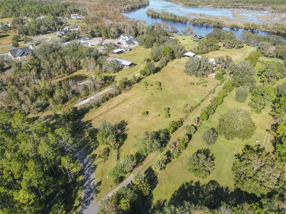 DRONE PROPERTY RIVER VIEW