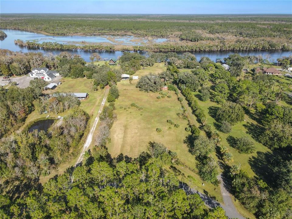 DRONE PROPERTY RIVER VIEW