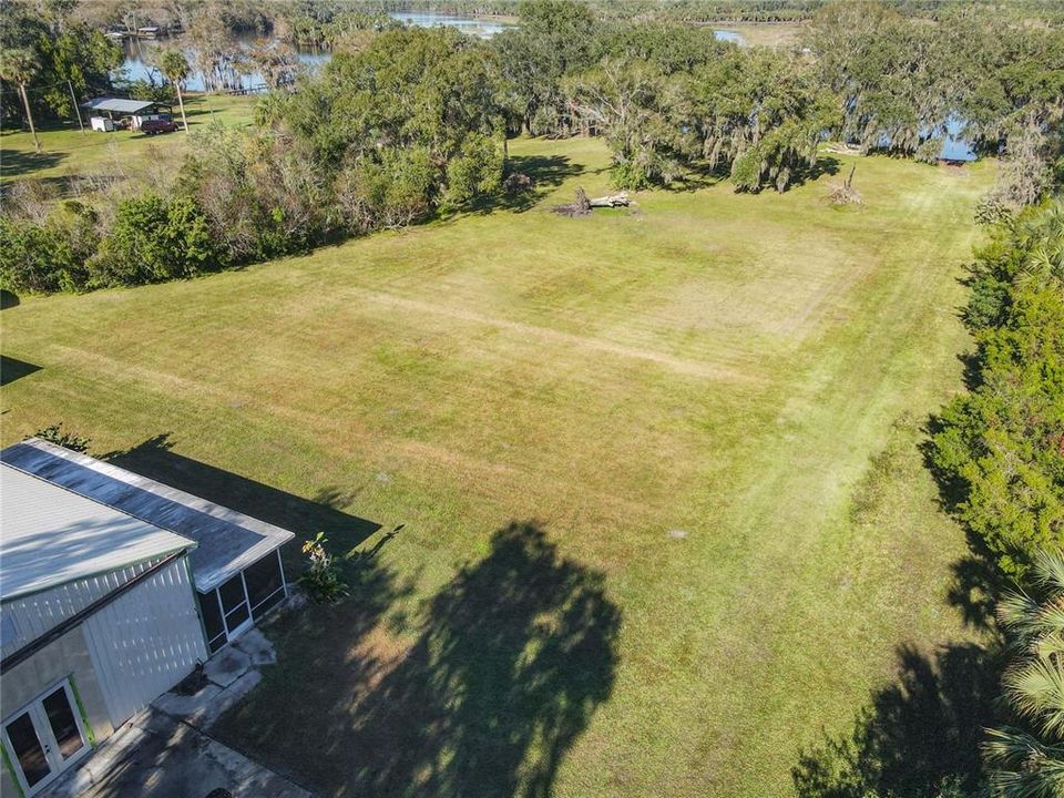 DRONE FRONT YARD