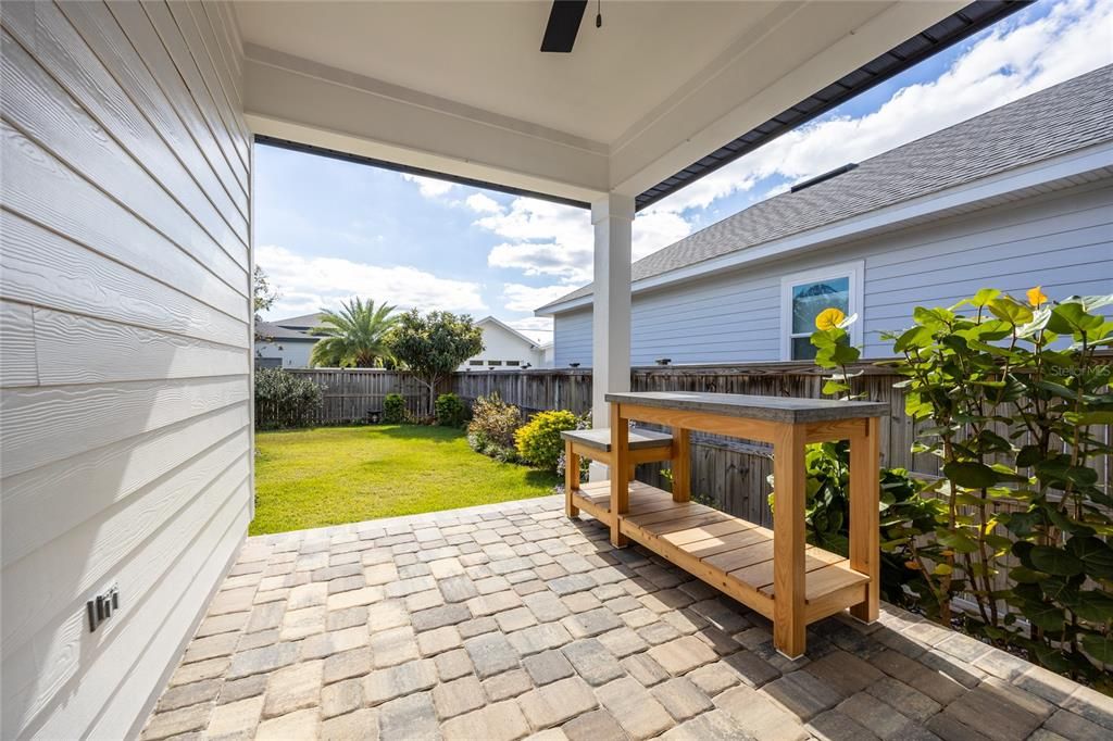 Back Porch to Yard