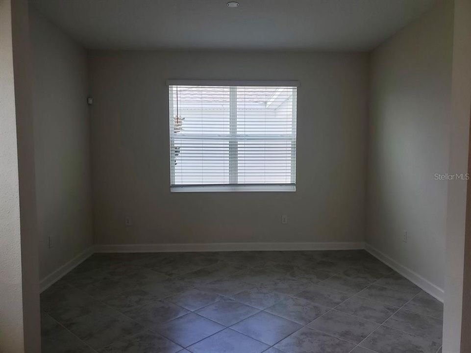 For Rent: $2,695 (3 beds, 2 baths, 1998 Square Feet)