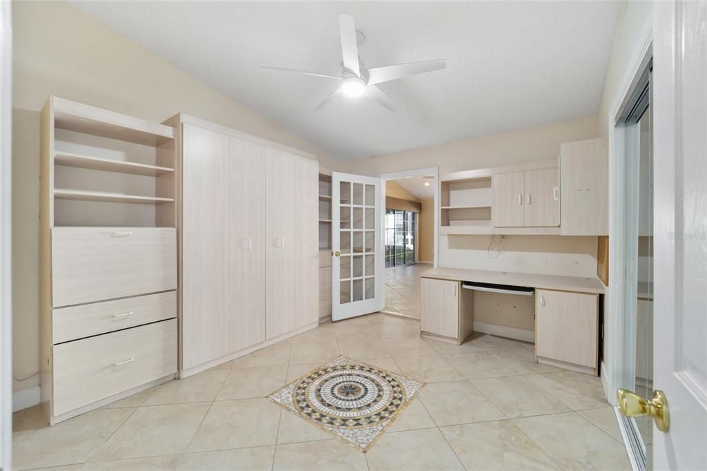 Guest Room with murphy Bed