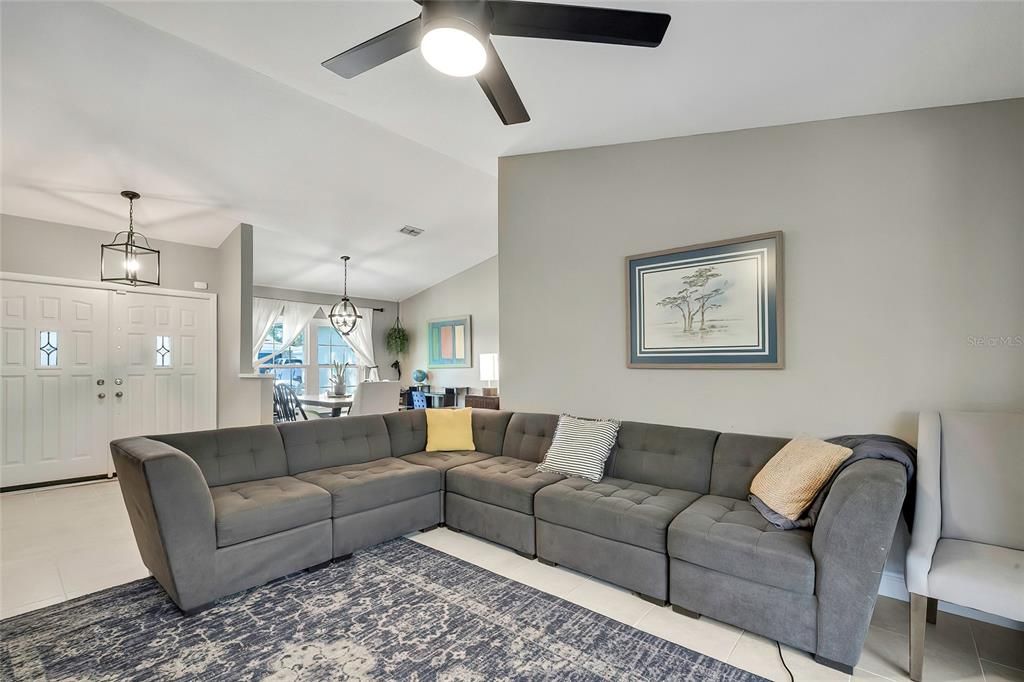 Active With Contract: $630,000 (4 beds, 3 baths, 2109 Square Feet)