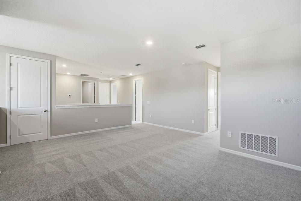 Active With Contract: $574,999 (4 beds, 3 baths, 3422 Square Feet)