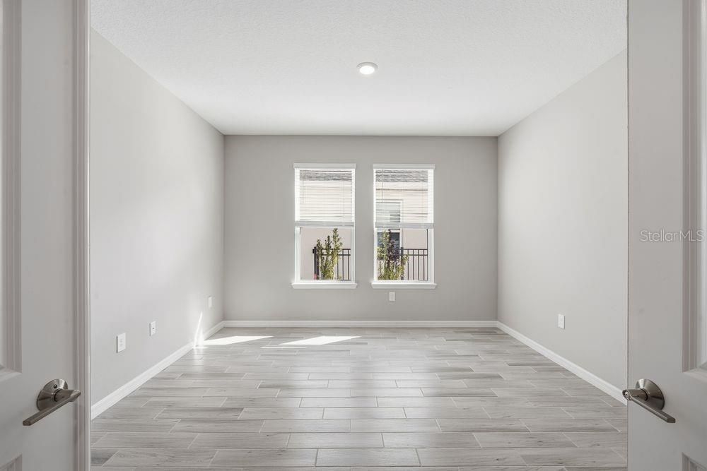 Active With Contract: $574,999 (4 beds, 3 baths, 3422 Square Feet)