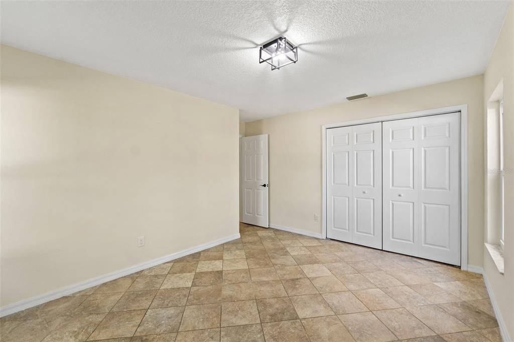 For Sale: $349,900 (3 beds, 2 baths, 1432 Square Feet)