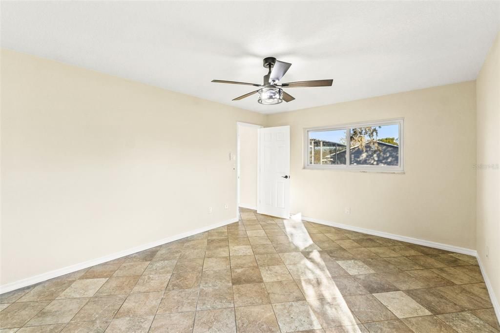 For Sale: $349,900 (3 beds, 2 baths, 1432 Square Feet)