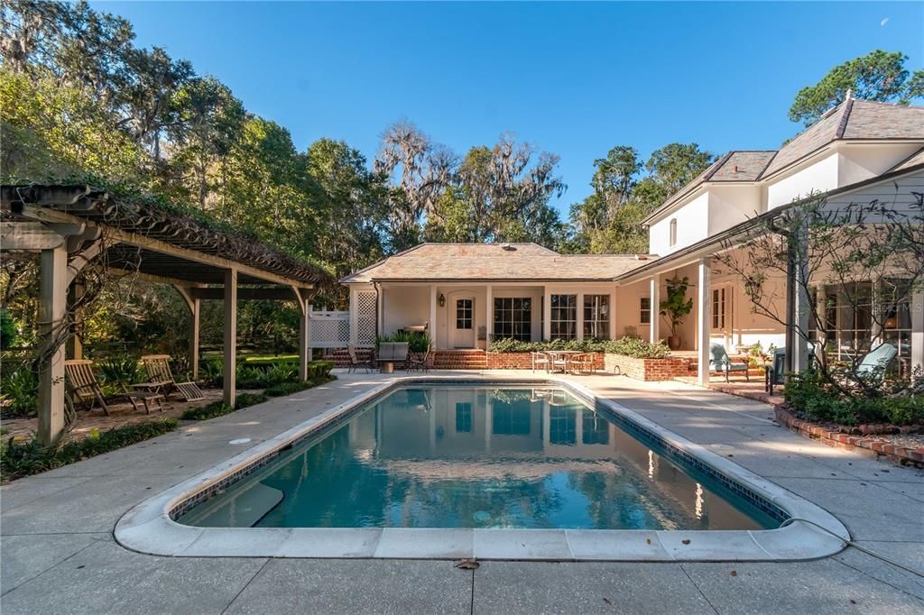 Vine Covered Gazebo Overlooks Pool/Porches