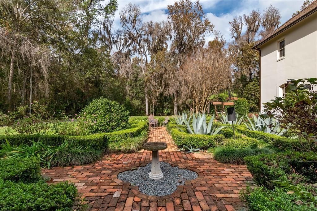 Beautifully Executed Formal Side Garden