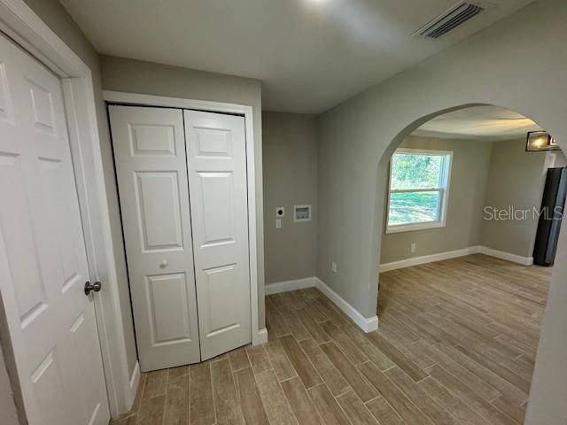 For Sale: $249,900 (3 beds, 2 baths, 1225 Square Feet)