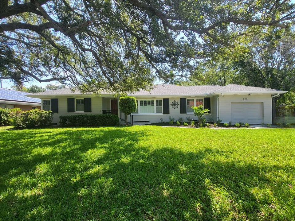 Active With Contract: $4,000 (3 beds, 2 baths, 1975 Square Feet)