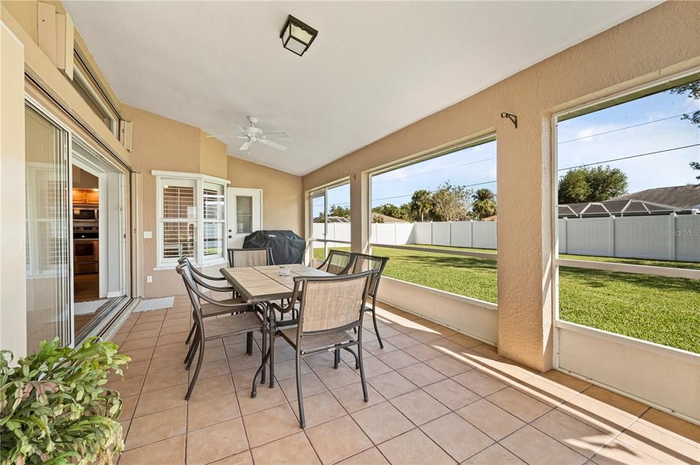 For Sale: $399,000 (3 beds, 2 baths, 1715 Square Feet)