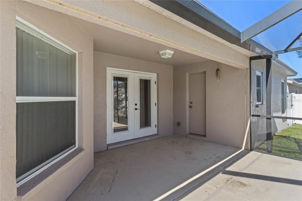 For Sale: $359,000 (3 beds, 2 baths, 1901 Square Feet)