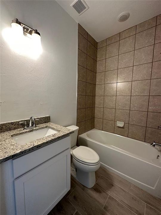 For Rent: $1,695 (3 beds, 2 baths, 1244 Square Feet)