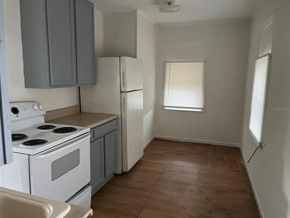 For Rent: $1,000 (1 beds, 1 baths, 500 Square Feet)