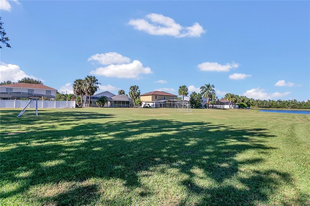 For Sale: $410,000 (3 beds, 2 baths, 1384 Square Feet)