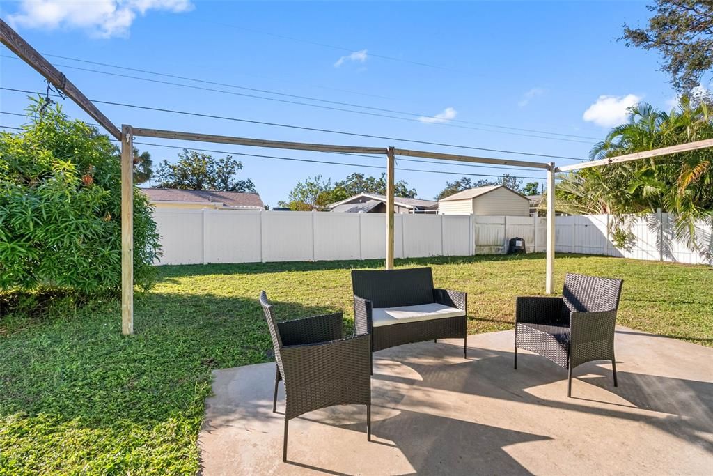 For Sale: $530,000 (4 beds, 2 baths, 1657 Square Feet)