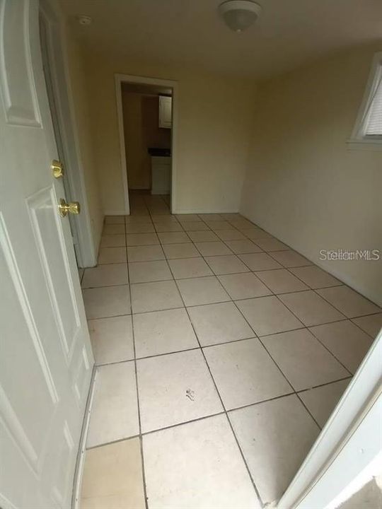 For Rent: $1,000 (1 beds, 1 baths, 500 Square Feet)