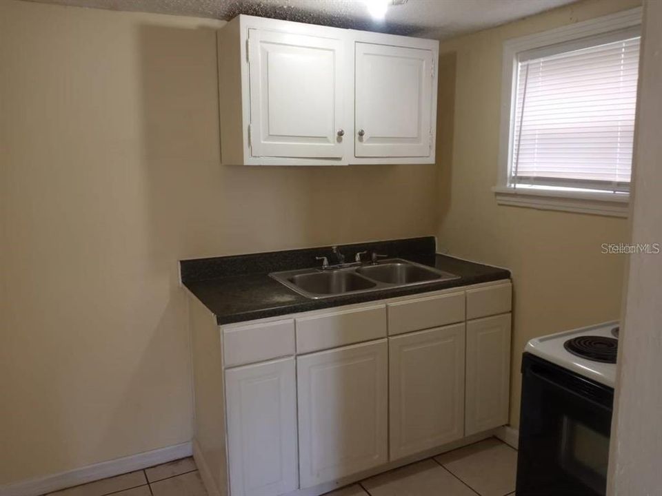 For Rent: $1,000 (1 beds, 1 baths, 500 Square Feet)