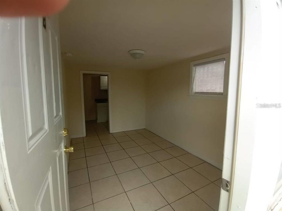 For Rent: $1,000 (1 beds, 1 baths, 500 Square Feet)