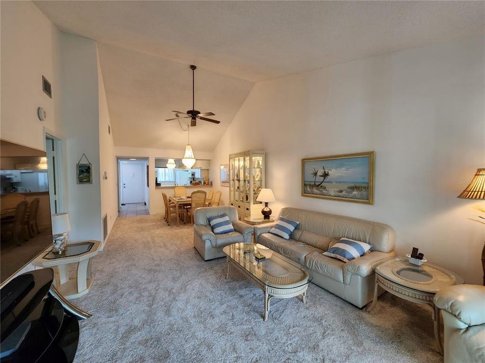 Living room / Dining room combo + cathedral ceilings