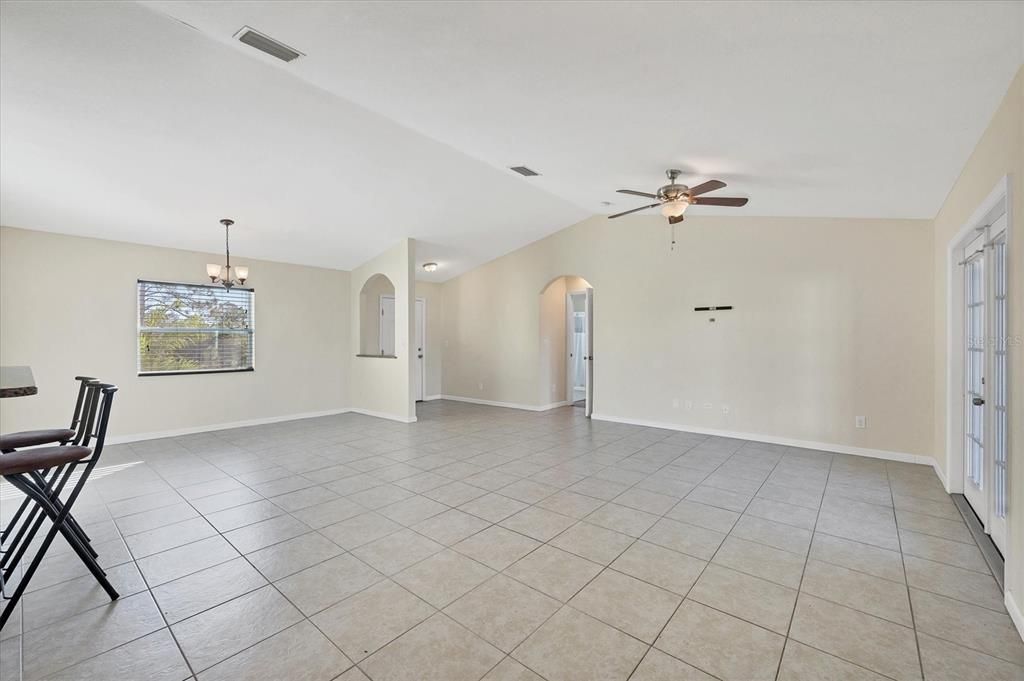 For Sale: $329,000 (3 beds, 2 baths, 1745 Square Feet)